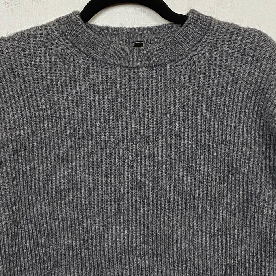 Muji Women's Gray Wool Yak Pullover Crewneck Prep Sweater Size Medium - Image 2 of 4