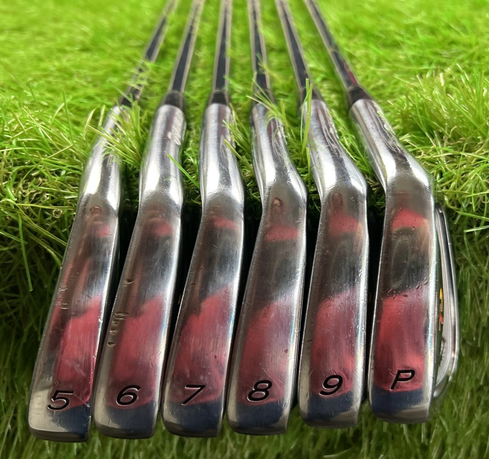 TaylorMade TP Forged Iron Set (5-PW) RH Dynamic Gold S200 Stiff Flex Shafts - Image 4 of 4