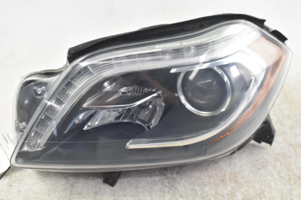 Conjunto de faro izquierdo usado se adapta a: Mercedes-benz Mercedes clase gl 166 2015 tipo Foto 2 de 4