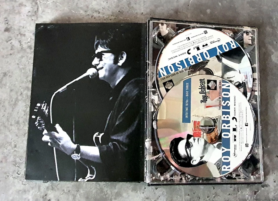 ROY ORBISON - Rock and Roll - Buch mit 4 CDs - - Bild 3 von 3