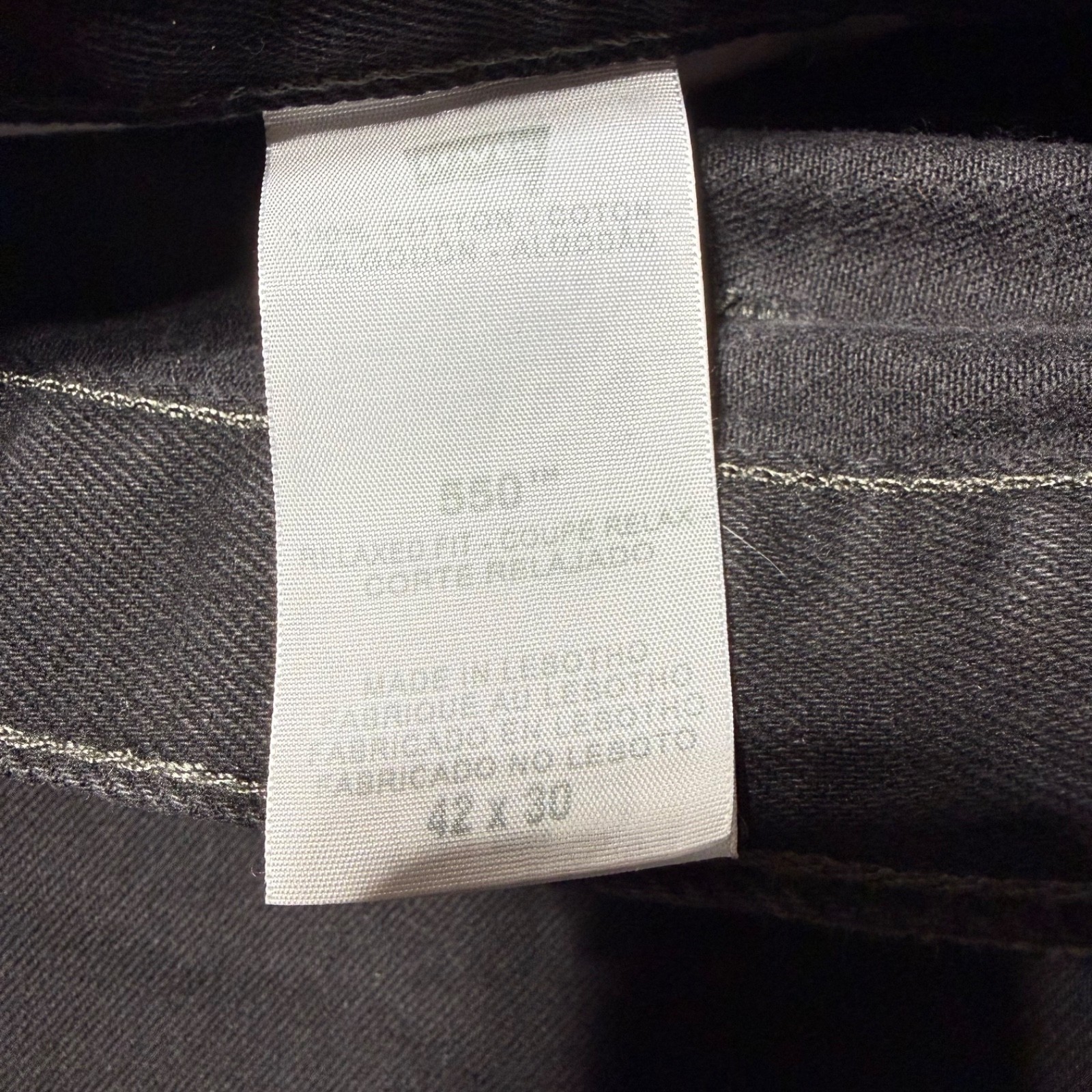 NWT Levi's 550 Relaxed Fit Black Jeans Mens Size 42x30 thumbnail 8