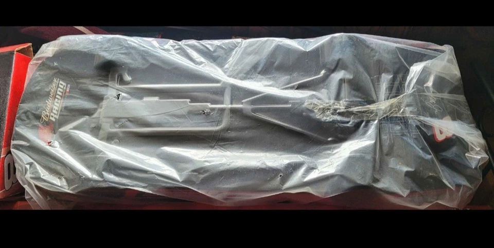 NASCAR 2006 Dale Earnhardt Jr Budweiser exhibición promocional escala 1:6 pista de coche Foto 4 de 4