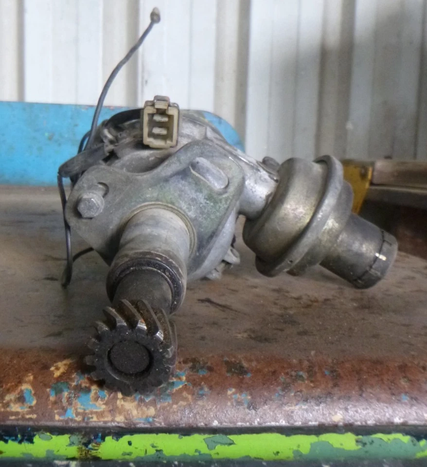 Honda Accord 1980 Distributor (electronic) - Image 4 of 4