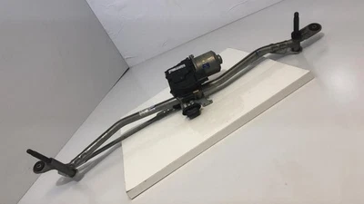 2021 LAND ROVER DEFENDER L663 FRONT WIPER MOTOR WITH LINKAGE L8B2-17500-BF F9 - Image 1 of 4
