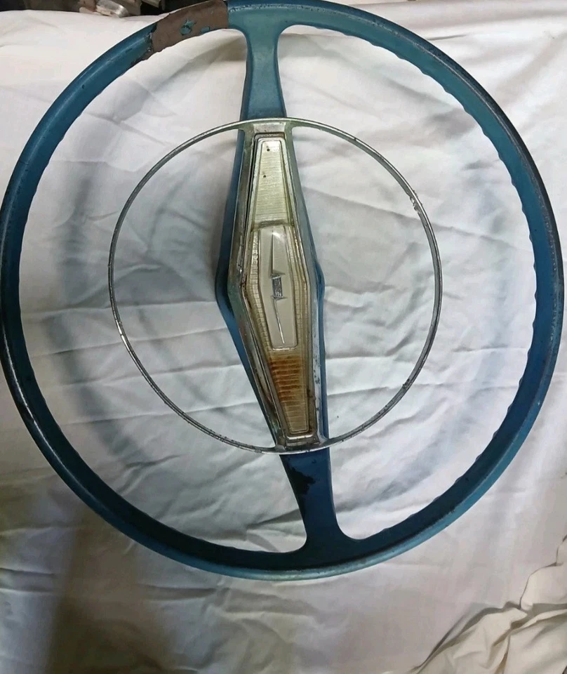 Chevy Biscayne Del Ray Yeoman 1958 bonito volante GM verde original y tapa de bocina Foto 2 de 4