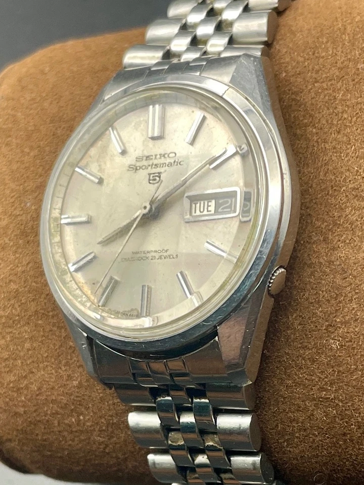 Vintage Seiko 5 Sportsmatic 6619-8120 Automatic Diashock 21 Jewels - image 2 of 4