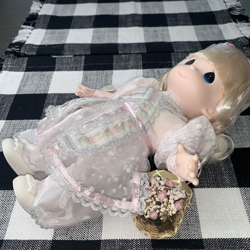 Precious MOMENTS Doll Collection JANELLE w/Basket 1st Edition 1997 12" TAGS Vtg - Picture 7 of 9