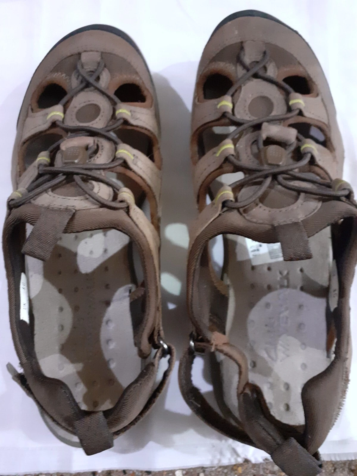 BRAND NEW CLARKS WAVE WALK BROWN COLOUR LEATHER OUTDOOR SANDALS SIZE 8