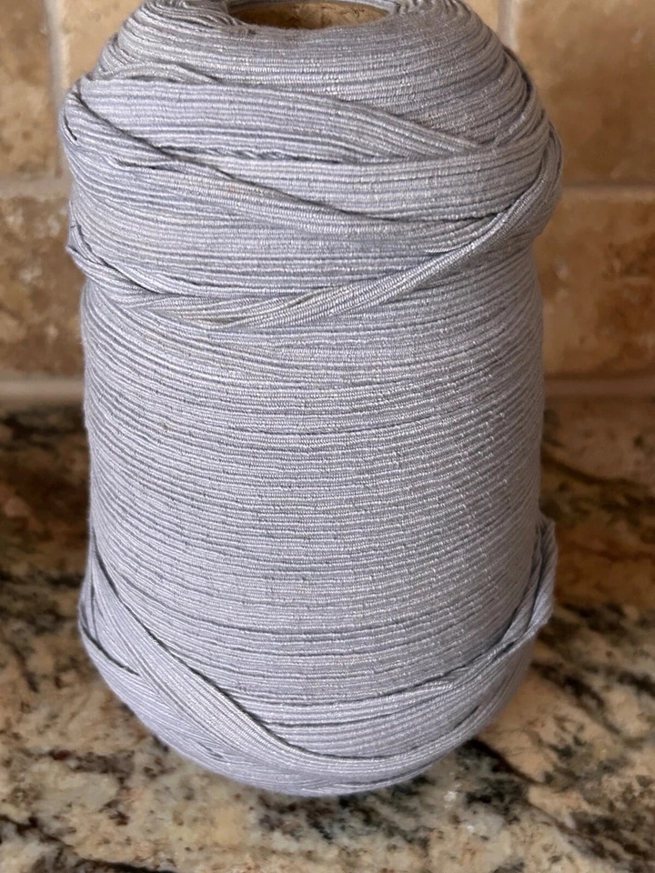 复古 20 世纪 70 年代线轴弹性 1/2 英寸缝纫工艺红色 125 码 +/- — 第 2/4 张图片