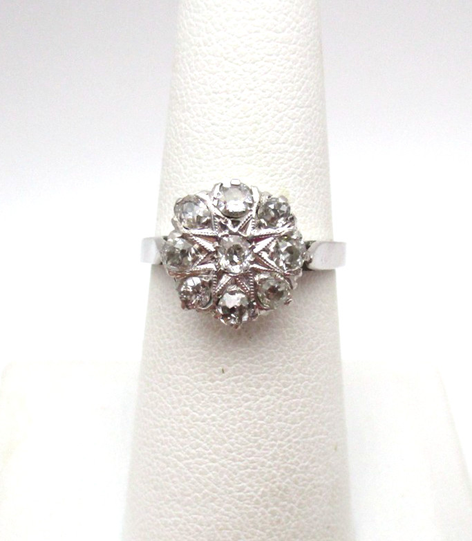 14K White Gold .40 TCW Diamond Flower Cluster Ring Size 6.5 4.1 Gr [R390]