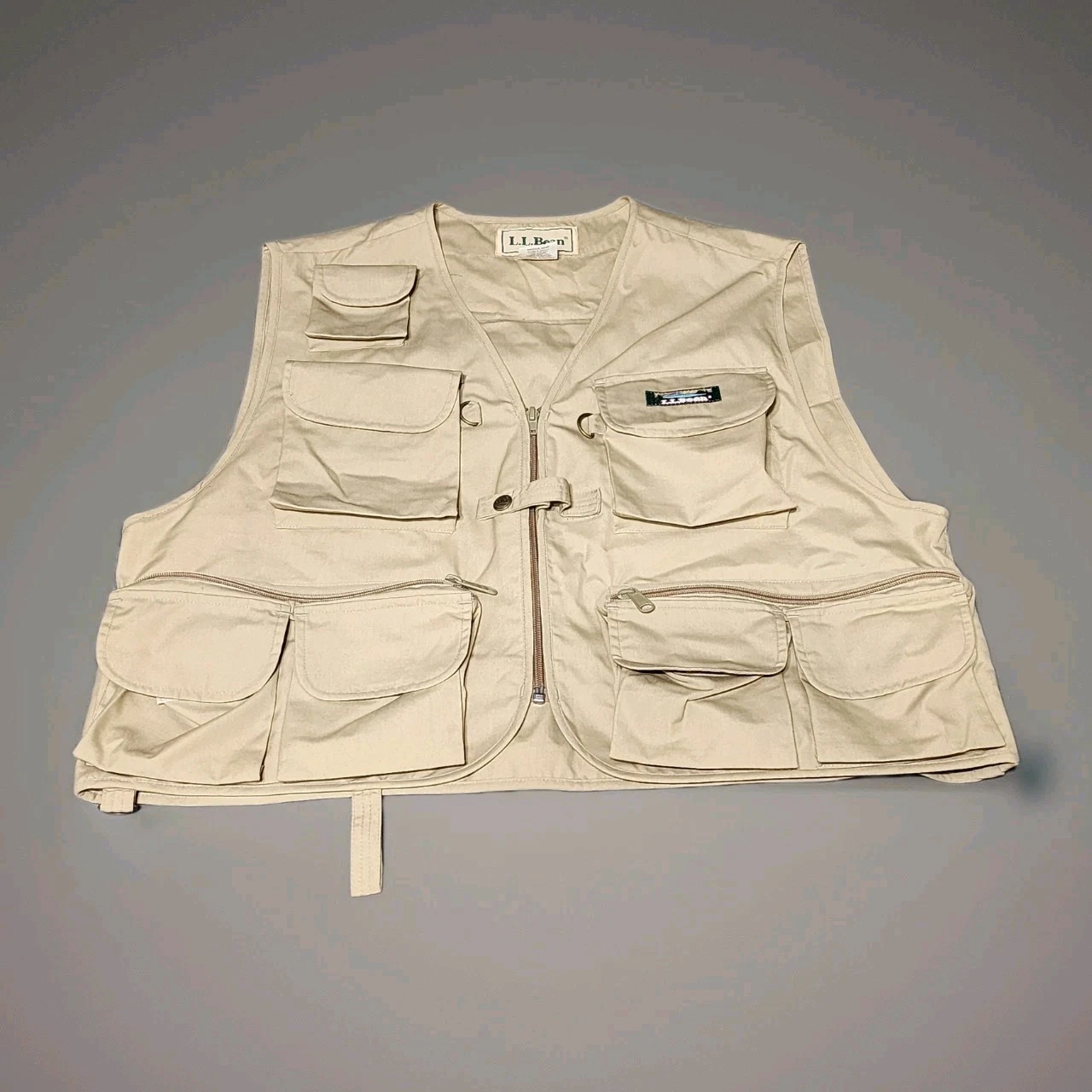 NWOT L.L. BEAN Fishing Vest Size Large ~ Style H428 w/ Multiple Pockets in Khaki