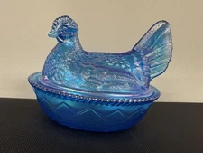 Beautiful 7” Westmoreland Electric Blue Carnival for Levay Hen on Nest 500 Made 