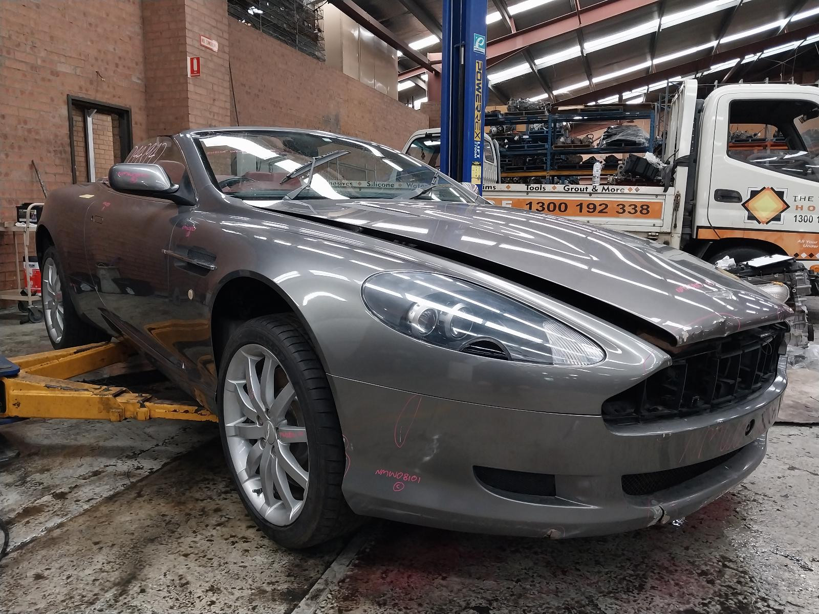 2005 Aston Martin Db9 2ND ROW SEAT LEFT REAR 09/2004-08/2012 NMW08101 image 2