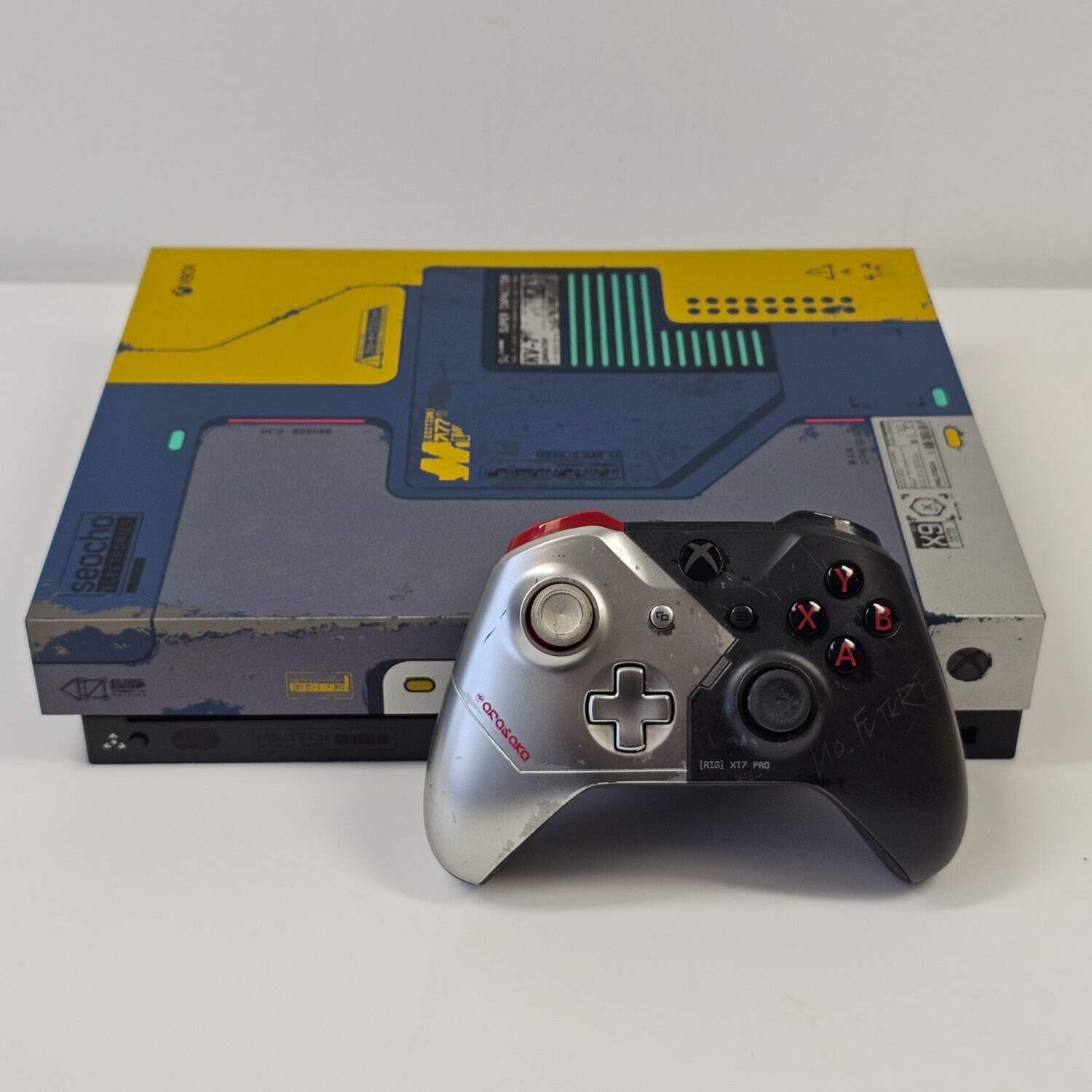 Microsoft Xbox One X 1TB Console Gaming System Cyberpunk 2077 1787