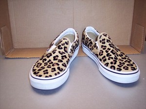VANS CLASSIC OFF THE WALL LEOPARD PRINT SLIP ON SHOES WOMENS SIZE 8.5 PRE-OWNED