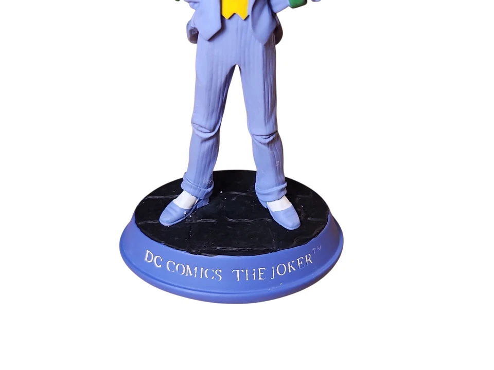 Limited Edition Corgi Batman And Joker Chassis Art Collection 1:43 Scale - Image 4 of 4