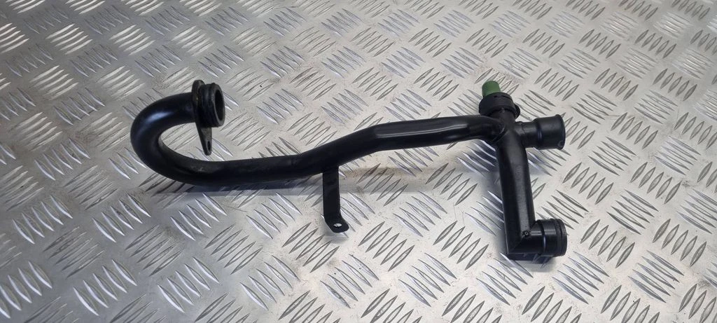 Tubo Acqua Radiatore Superiore Motore 4F0121101F Per Audi A6 3.0/3.2 Quattro (2005-2011) - Ricambio Raffreddamento