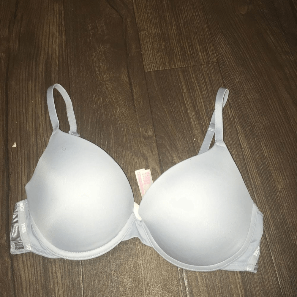 Victoria’s Secret 34D wear Everywhere push-up bra