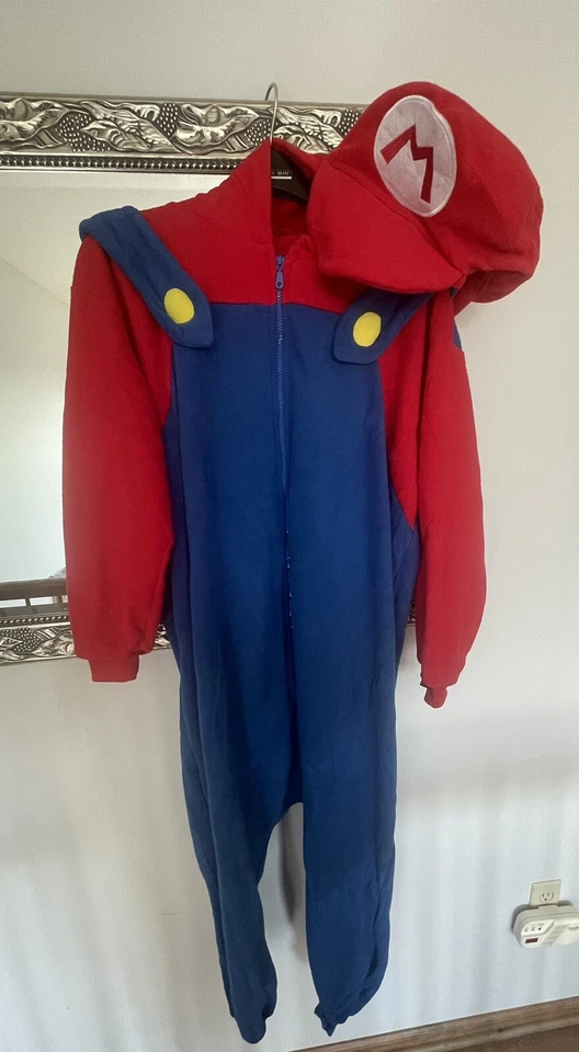 Disfraz/pijama mediano de Super Mario Brothers para adulto Foto 2 de 3