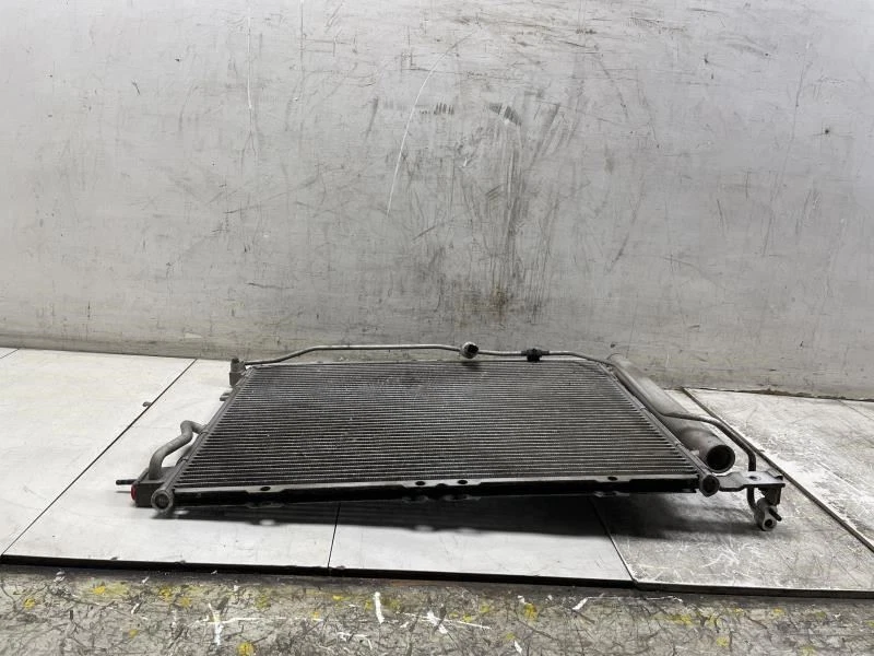 Kia Sorento LX 2006 3,5 L condensador de aire acondicionado fabricante de equipos originales+ Foto 2 de 4