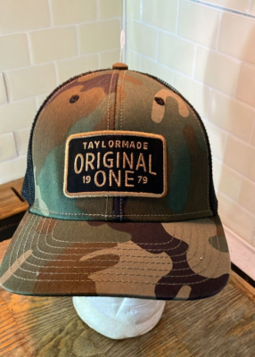 TaylorMade Mens Original One Mesh Trucker Hat Snapback Cap Camo