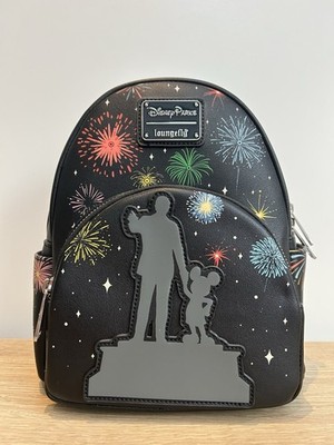 Disney 100 Mickey Mouse Walt Partners Feuerwerk beleuchtet Loungefly Rucksack Neu mit Etikett