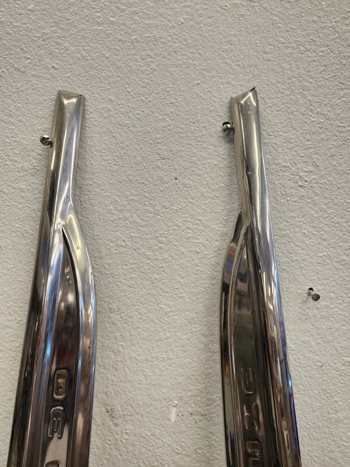 1951 Chevy deluxe Styleline/Fleetline Fenders Deluxe Spears ORIGINAL (PAIR) 👁 - Image 3 of 4