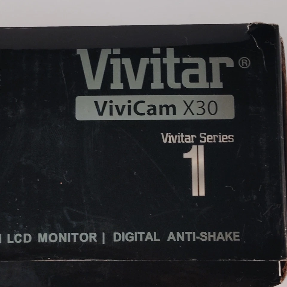 Vivitar Vivicam X30 10.1MP Digital Camera Silver Tested With Battery + Charger - Image 2 of 4