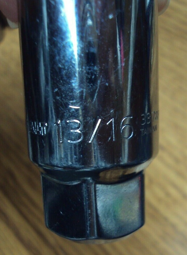 Foto 5 di 9