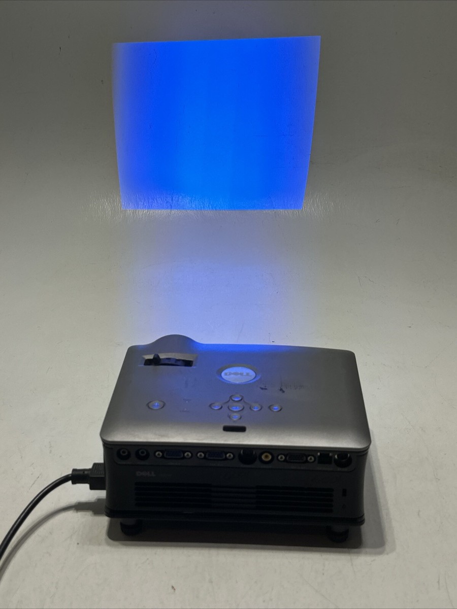 DELL DLPプロジェクター本体 シルバー 1800MP DELL DLPプロジェクター本体 シルバー 1800MP - メルカリ
