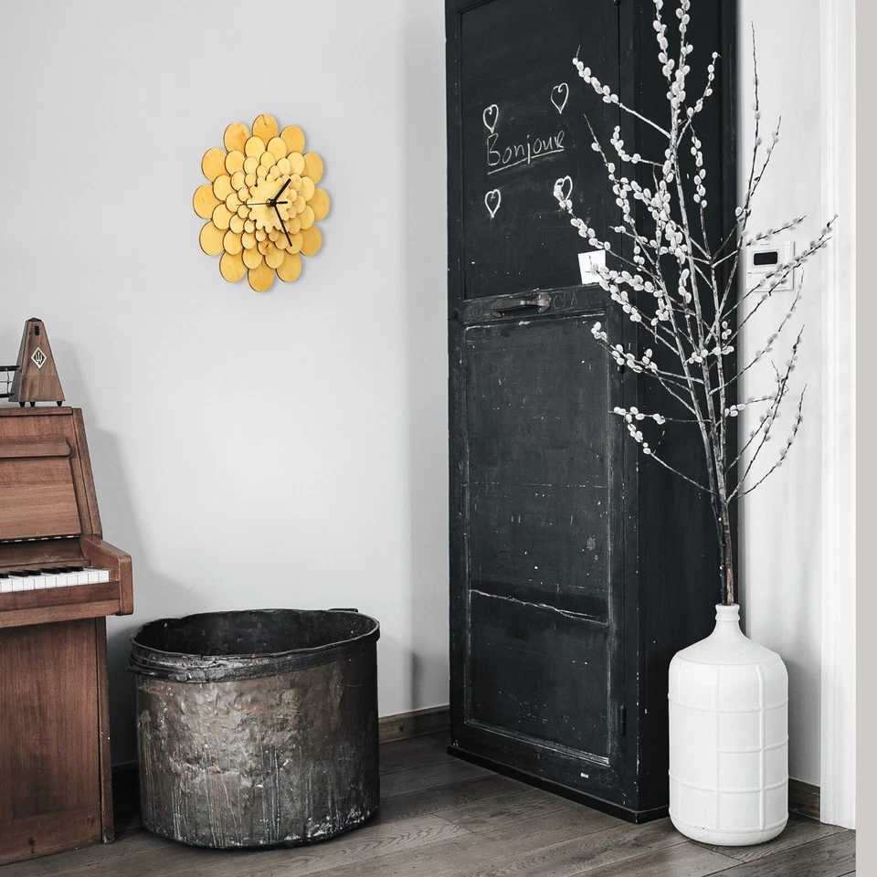 Dahlia natural - handmade wood clock with natural birch color - Image 3 of 4