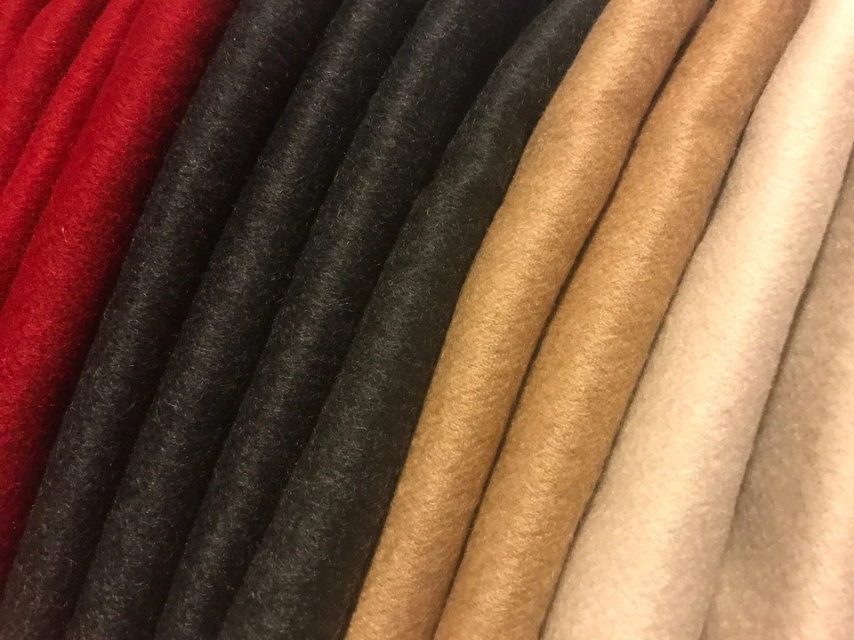 G2U con etiquetas Burberry Heritage bufanda de cachemir bordada caballero ecuestre niño Foto 4 de 4