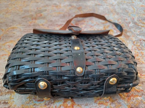 Two Vintage 60s Woven White and Black Plastic Purses Leather and Plastic Handles - Picture 7 of 18