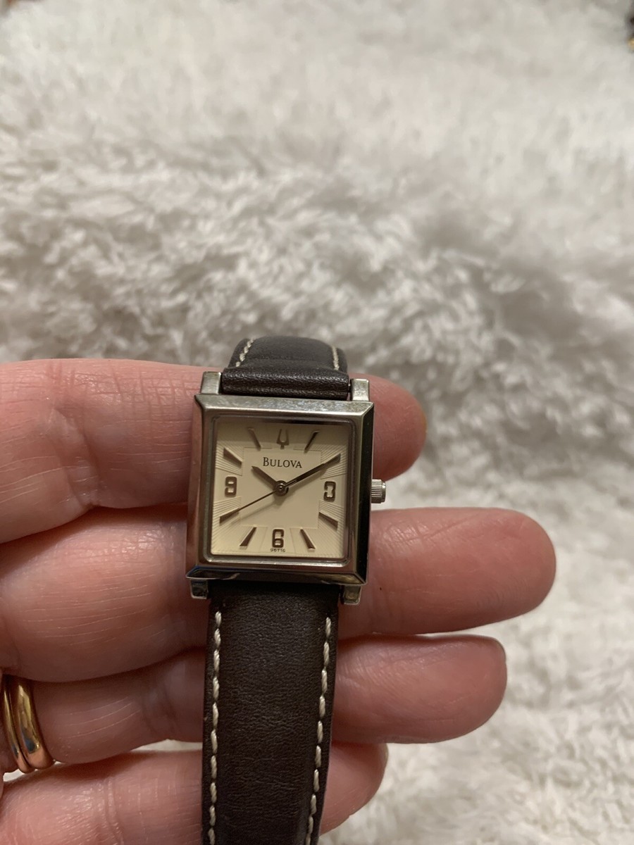 Bulova women’s watch.  Need a battery. Good condition Changing The Battery on a Bulova 96R228 Women main image 3