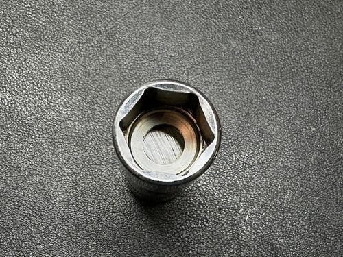 SNAP ON FSUM17 3/8" Drive 6-Pt. 17mm Flank Drive® Shallow Universal Socket USA - Picture 6 of 7