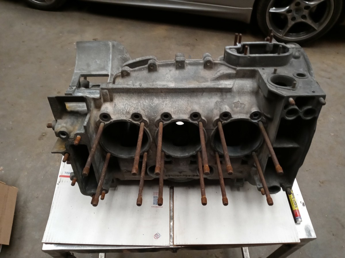 Porsche 911 Carrera 2.7 Engine case #911/43 1975 | eBay