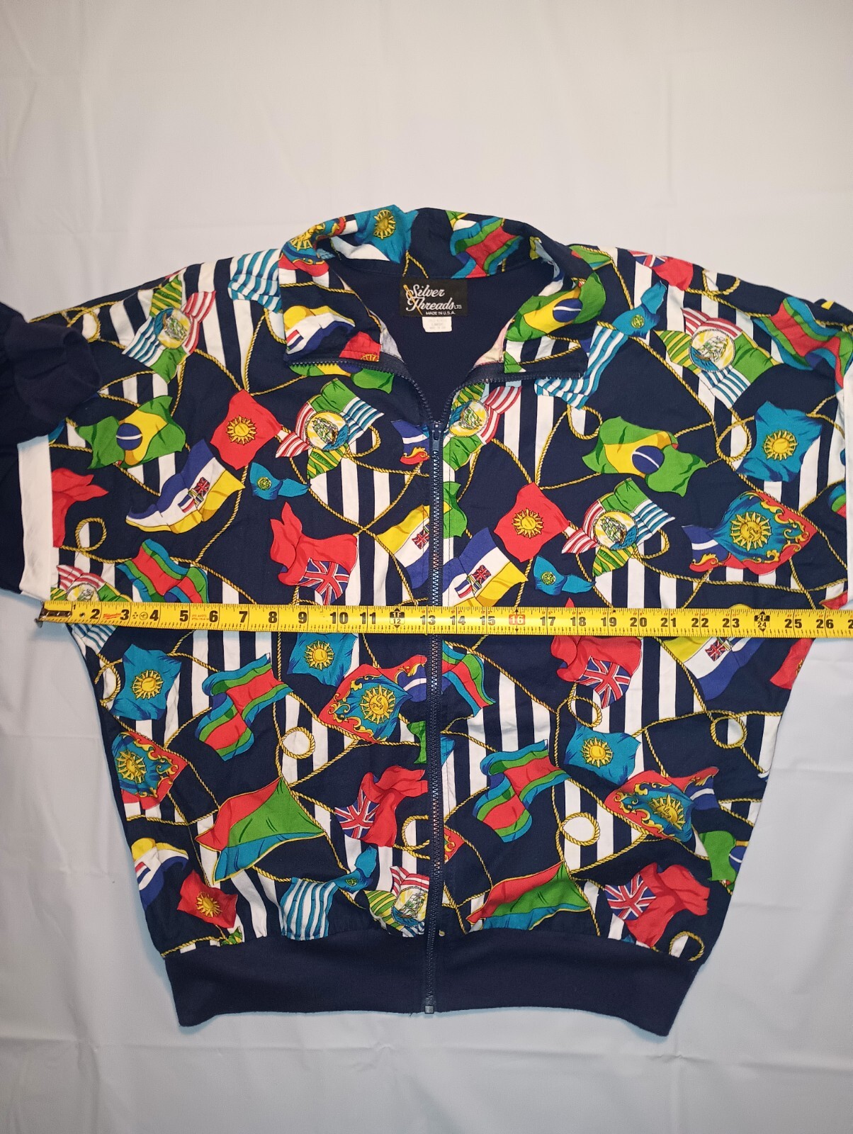 Vintage Silver Threads Multi Flags lightweight Ja… - image 16