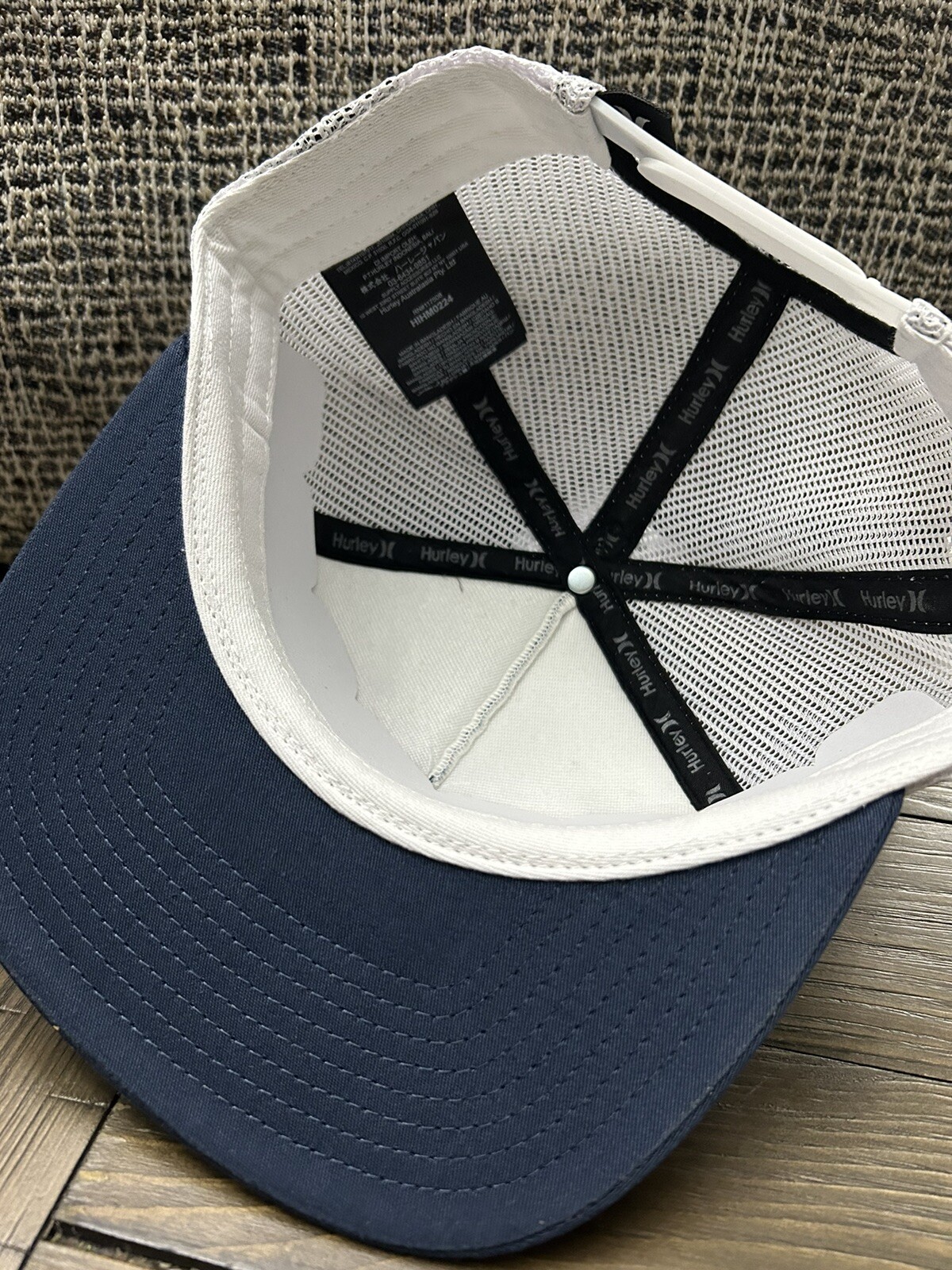 Hurley United Trucker Hat Snap Back Red White and Blue Stars and Stripes. NWT