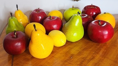 Artificial Fruit Mix 15 Pieces Realistic Lifelike 7Apples 4Pears 1Orange 3Lemons