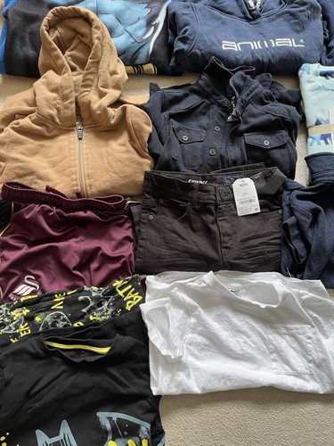 Bundle Joblot Boys Clothing Age 6-7 years T-shirts Shorts Jumpers 14 Items - Picture 4 of 5