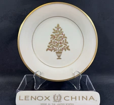 Lenox Eternal Christmas~(1)~8" Salad Plate Holly Tree~1st Quality~NEW with TAG!