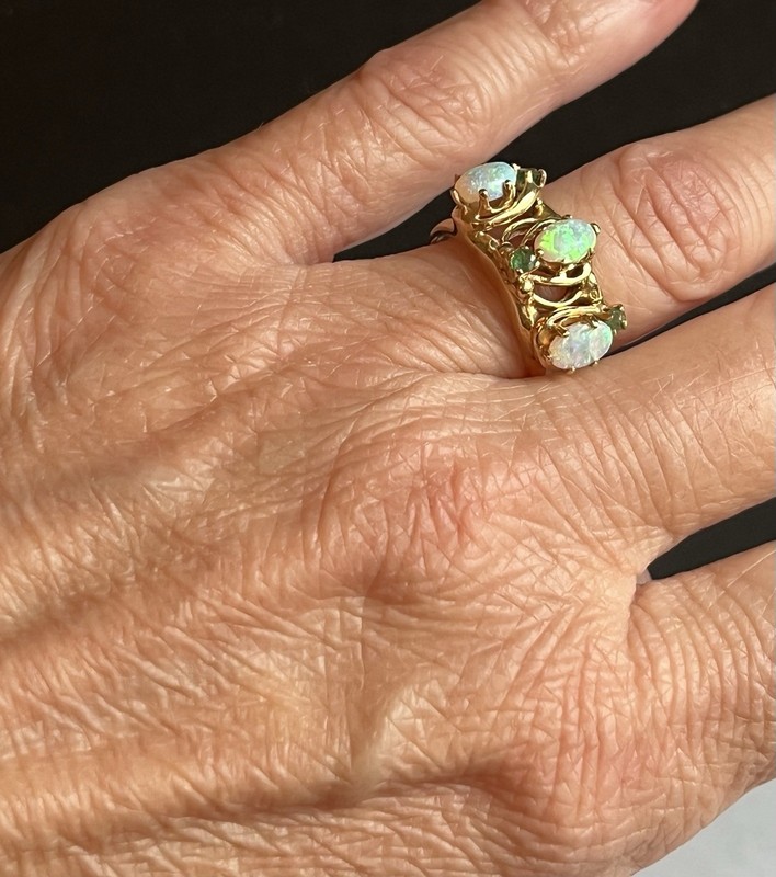 Vintage 14k Gold Australian Opal And Emerald Ring