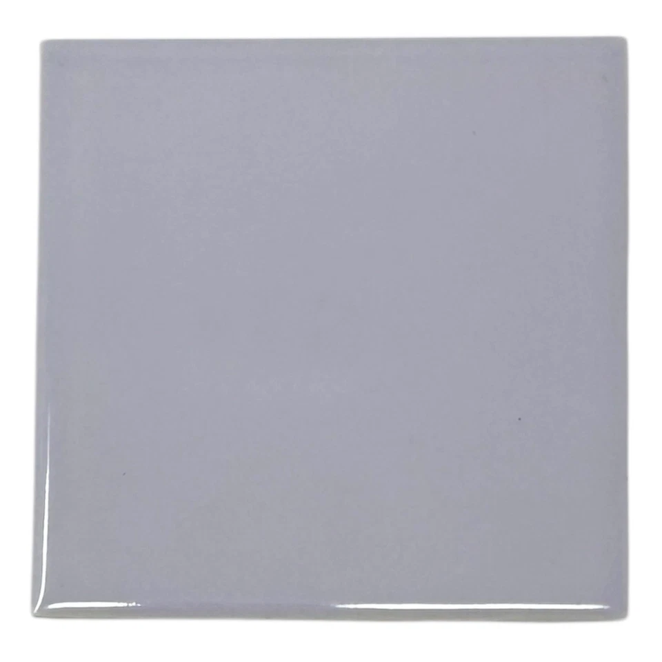 Azulejo de cerámica Robertson vintage de los años 50 de 1 pieza 4 5/16 - 4 3/8" lila brumosa 380 brillante Foto 2 de 4