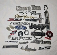 Lot Of 25 Automotive Vintage And Moderm Emblems And Badges - Used - Lot 9