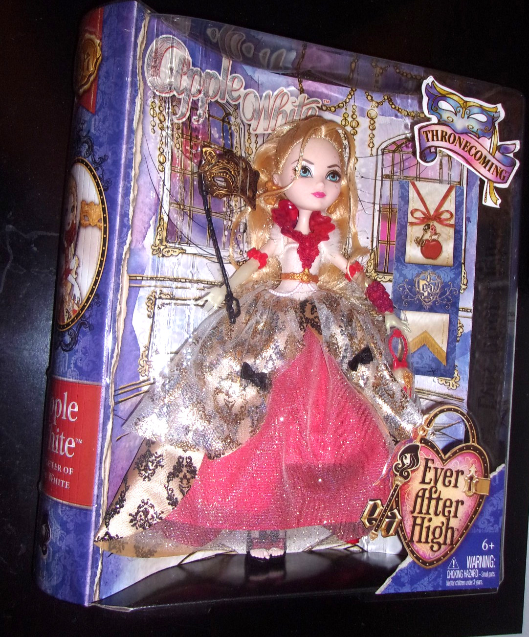 Ever After High Apple White Thronecoming 2013 1st Edition NE