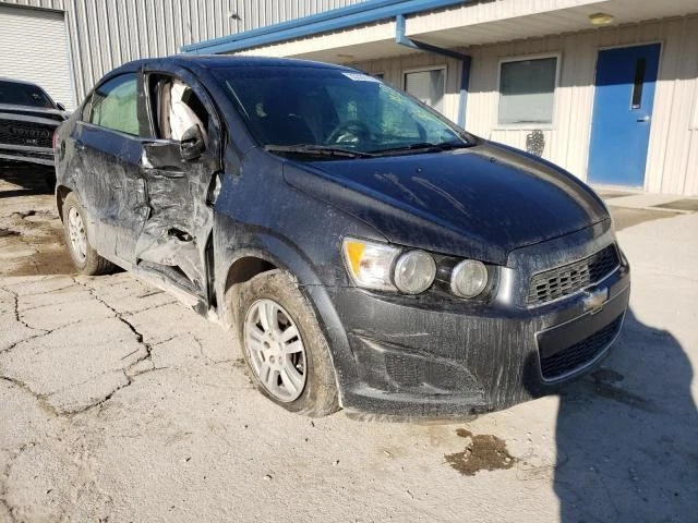 Motor de arranque usado se adapta a: Chevrolet Sonic 2016 1,8 grado B Foto 3 de 4
