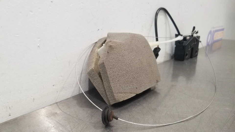 08 PORSCHE CAYMAN S 987 MALETERO TRASERO ESCOTILLA TAPA CIERRE PESTILLO Foto 3 de 4