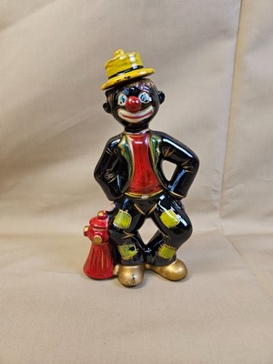 Vintage Thames clown decanter with two thames clown cups-one missing nose