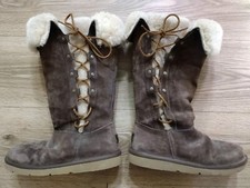 UGG  Women’s Upside Tall Cuffed Sheepskin Winter Warm Boots 5163 Size 8