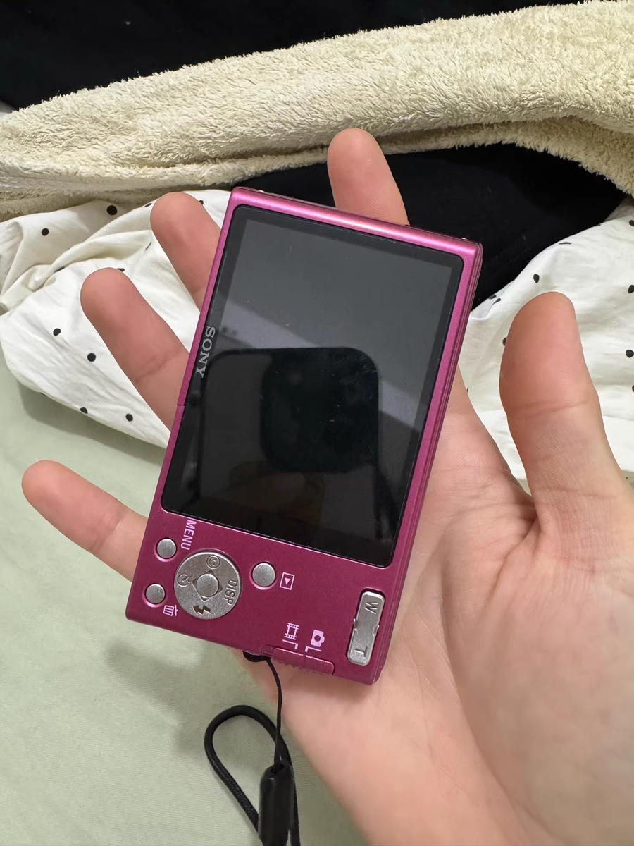 SONY DSC-W320 Digital Camera Pink Cyber-shot 14.1 MP 3.0x